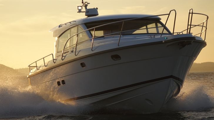 four-important-things-to-check-when-buying-a-used-motor-yacht